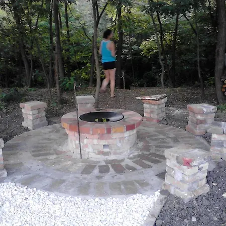 Mezes Tanya Bélmegyer